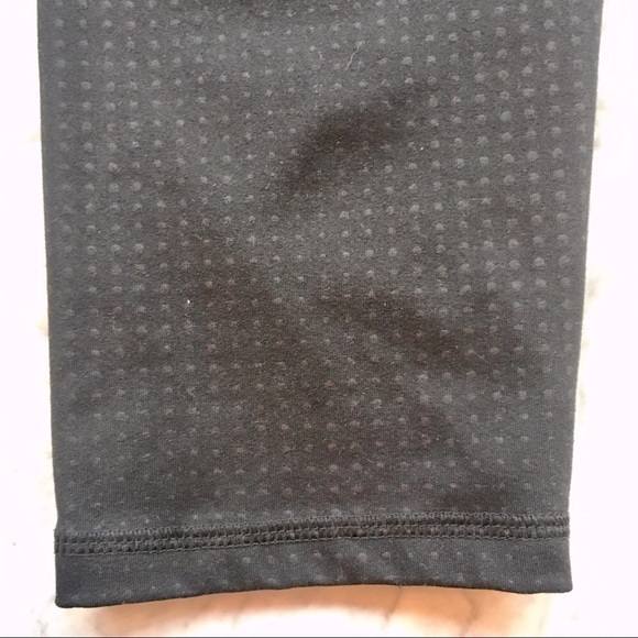 Old Navy Active Go-Dry Black Leggings - Picture 6 of 8